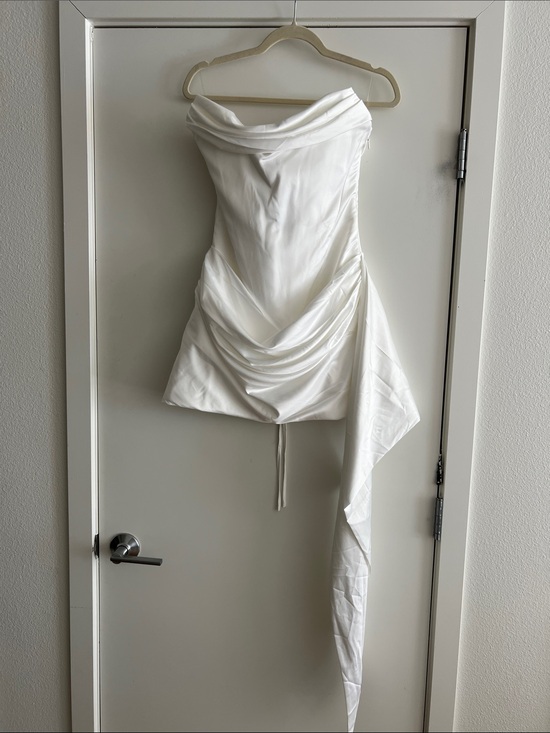 Babyboo Fashion Dresses & Skirts - White Strapless Draped Mini Dress with Side Tail